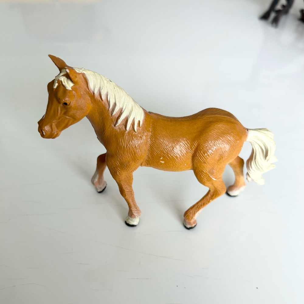 Vintage 1999 Toy Major TM Palomino Horse Figure 5.5” Brown Cream Toy